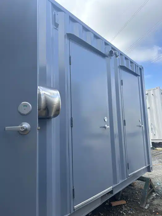 Container Bathroom - 8 Stalls 4
